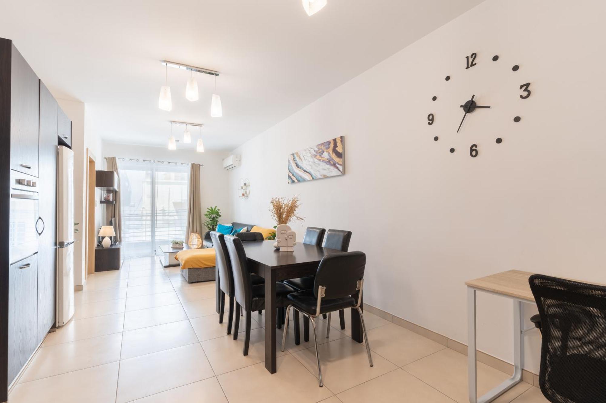 2 Bedroom In Central St Julians Prime Location In Paceville Apt 3 By Vaganza سانت جوليان المظهر الخارجي الصورة