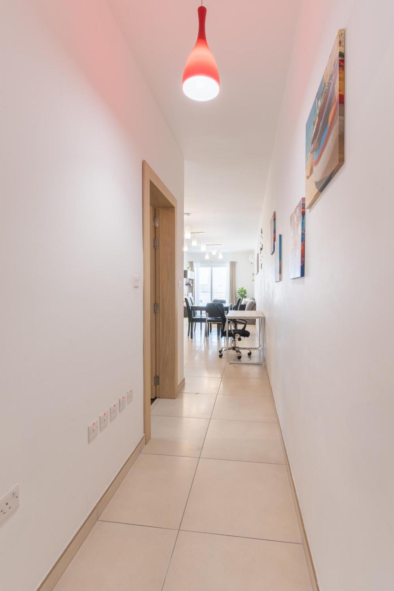 2 Bedroom In Central St Julians Prime Location In Paceville Apt 3 By Vaganza سانت جوليان المظهر الخارجي الصورة