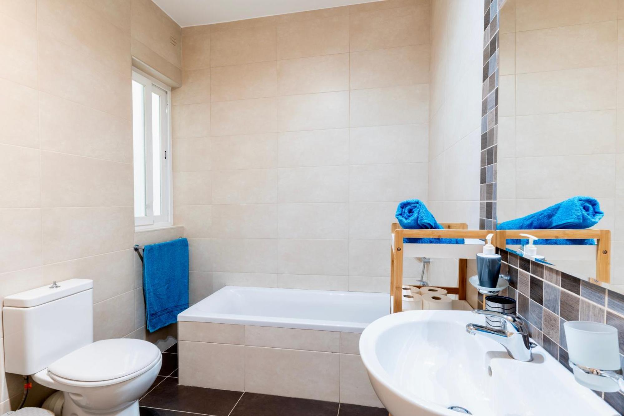 2 Bedroom In Central St Julians Prime Location In Paceville Apt 3 By Vaganza سانت جوليان المظهر الخارجي الصورة